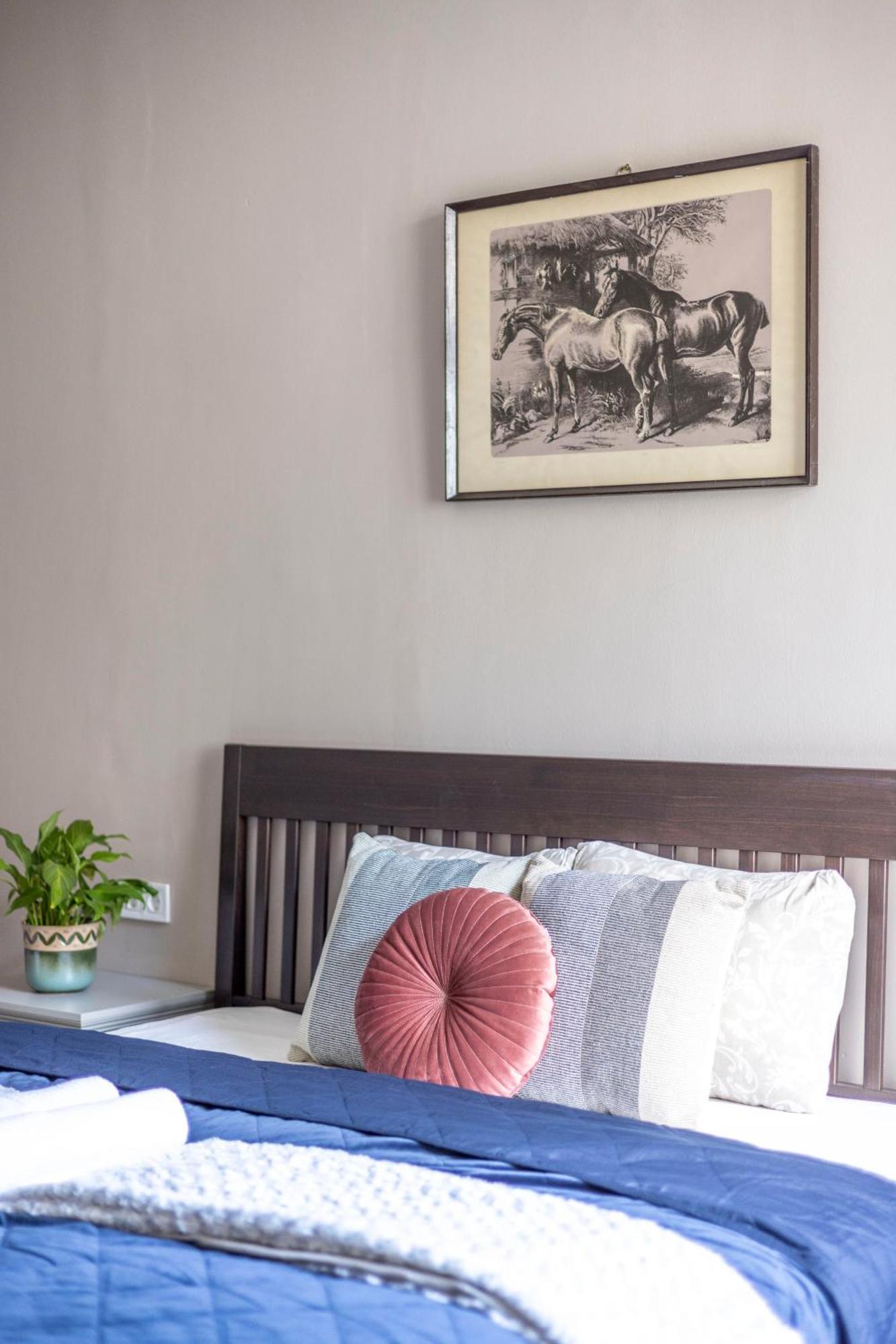 Charming Central Dream Home & Retreat By Prestige Homes ブダペスト エクステリア 写真