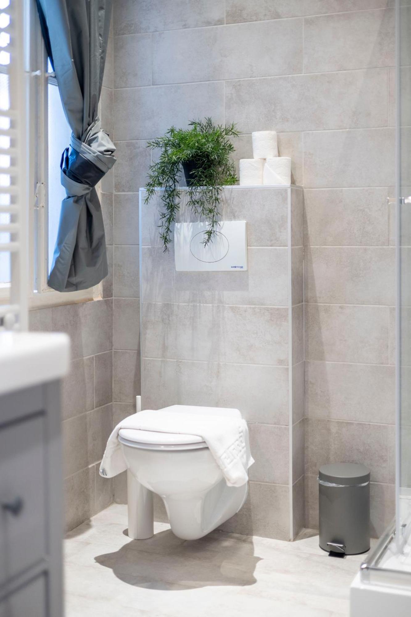 Charming Central Dream Home & Retreat By Prestige Homes ブダペスト エクステリア 写真