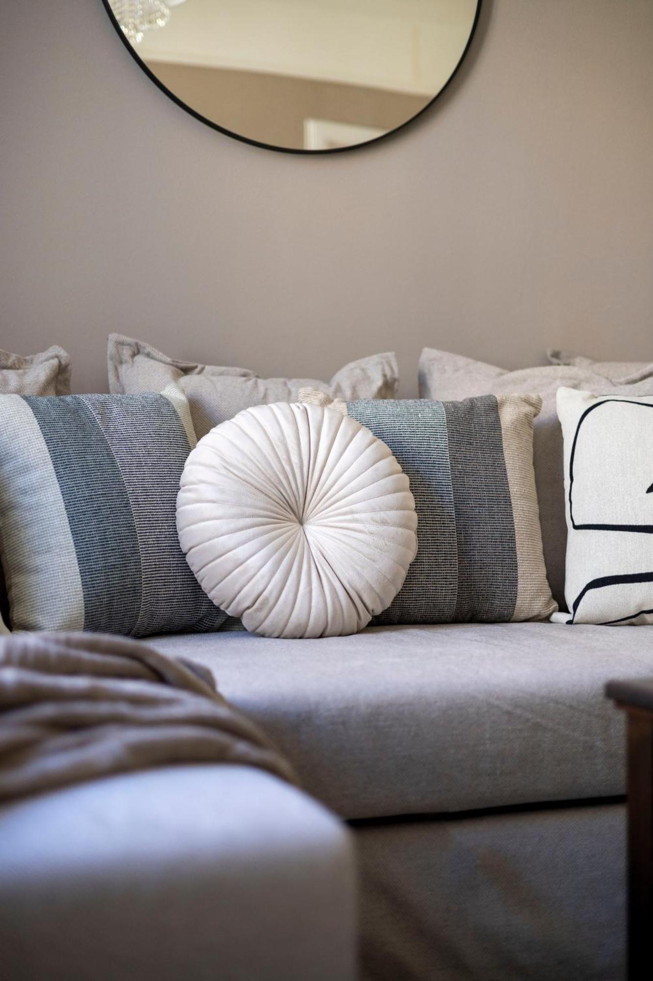 Charming Central Dream Home & Retreat By Prestige Homes ブダペスト エクステリア 写真
